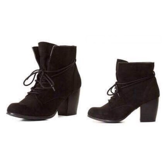SOLD ❌ | Charlotte Russe | Black Ankle Boots - Picture 2 of 7